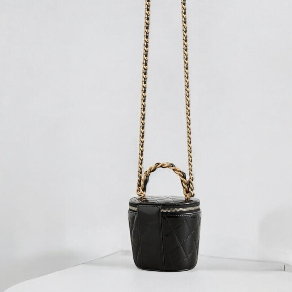 Chanel Black Quilted Leather Crossbody Bag Authentic Rare Vintage - Picture 3 of 4